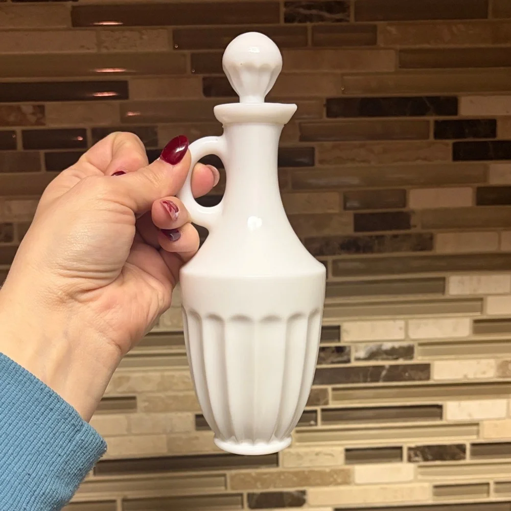 Avon Vintage White Milk Glass Decanter Bottle - Picture 1 of 4